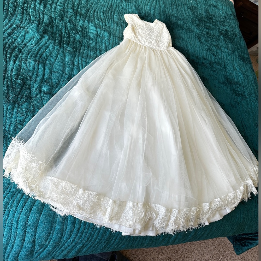Flower girl white dress size 4